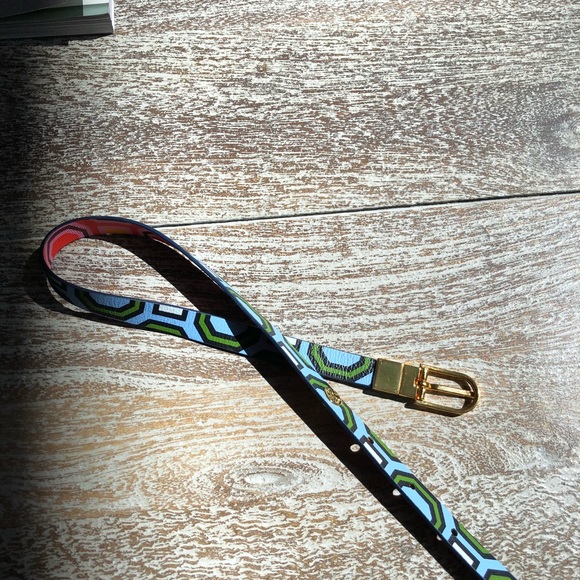 Tory Burch Reversible Leather Wrap Bracelet - Picture 5 of 6